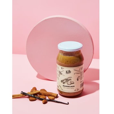 Crema di mandorle cannella e vaniglia