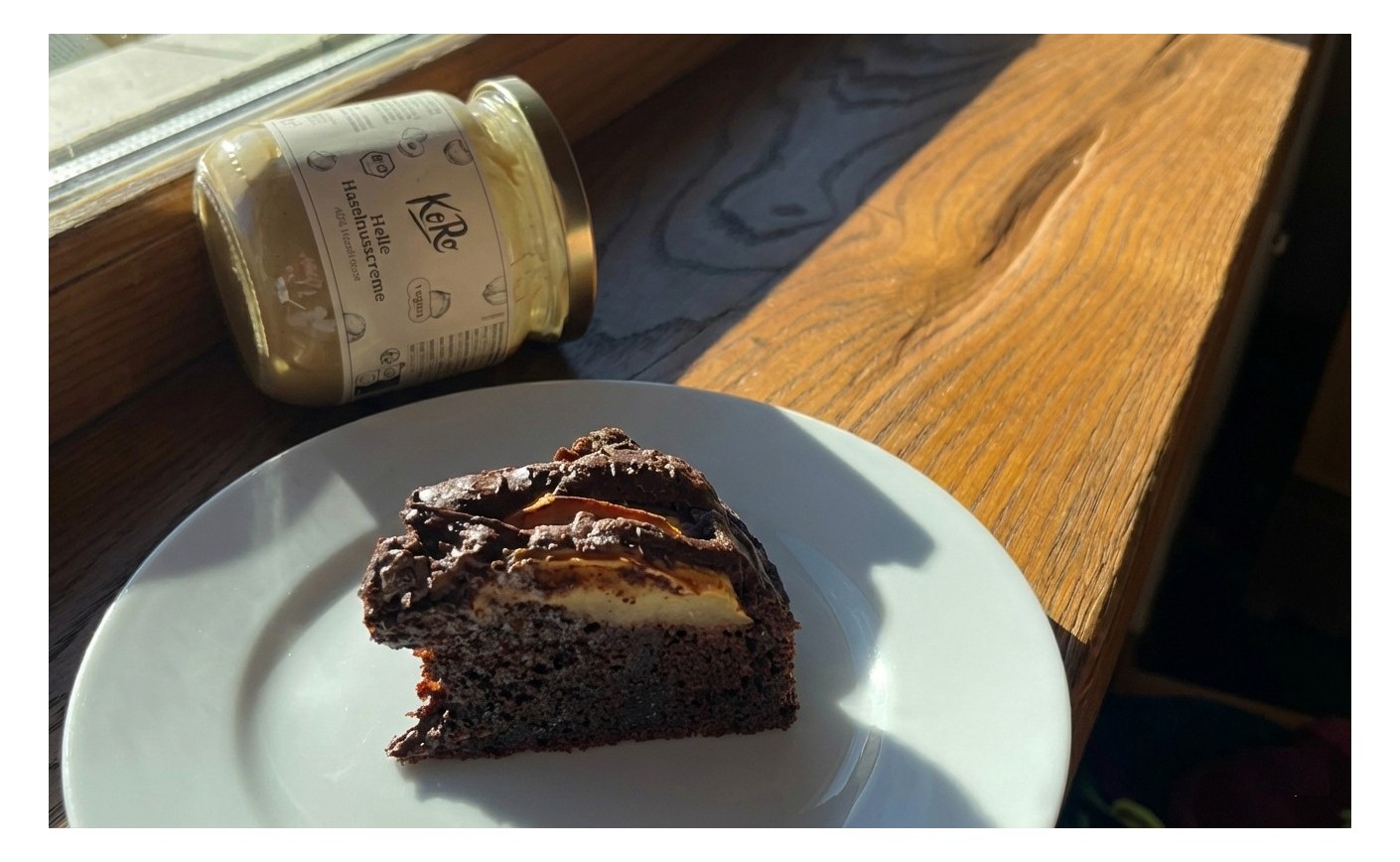 Torta Cioccolato, mele e creme di nocciole